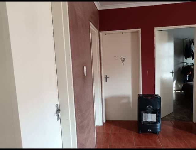 3 BEDROOM HOUSE FOR SALE IN RACEWAY